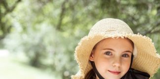 La firma donostiarra Twin & Chic impulsa la moda infantil dermosaludable y sostenible
