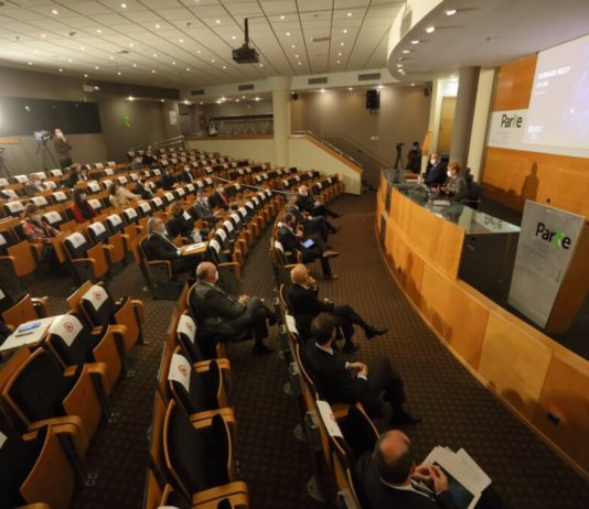 El Gobierno Vasco traslada la información actual del Plan EUSKADI NEXT 2021-2026 a las asociaciones empresariales El Gobierno Vasco traslada la información actual del Plan EUSKADI NEXT 2021-2026 a las asociaciones empresariales