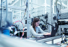 No podemos permitir que se pierda la mitad del talento de Euskadi pexels thisisengineering