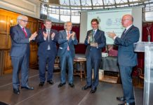 El presidente de Caixabank, José Ignacio Goirigozarri, recibe el premio Dama Bilbaina PREMIO DAMA BILBAINA