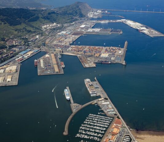 Industria de Automoción, Siderúrgica, Química y Maquinaria, las más perjudicadas en Europa por los nuevos aranceles Aranceles Bilbao Port